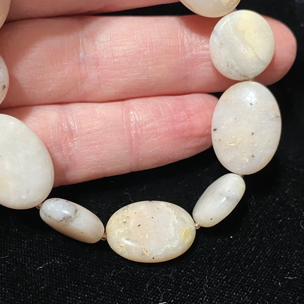 Elegant handcrafted Genuine natural Peruvian Pink opal Beaded 8” Bracelet